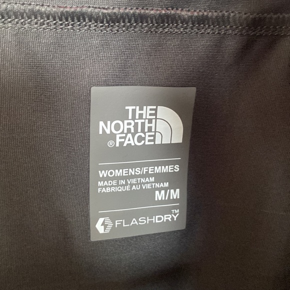 New with Tags The North Face Deep Garnet Red Running W Isotherm jacket - Picture 12 of 16